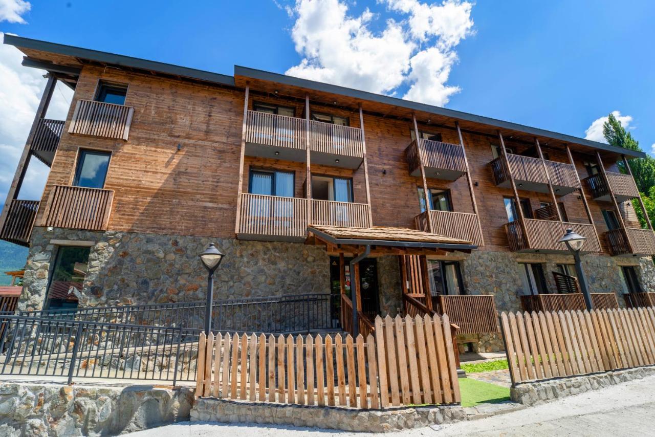 Hotel Lahili Mestia Exteriör bild